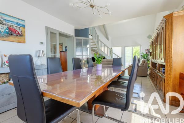 Maison à vendre 10 pièces 255 m² Hettange-Grande