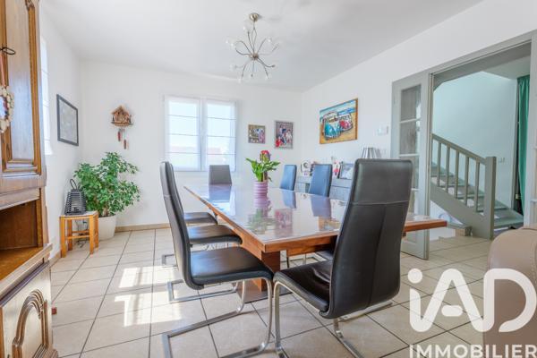 Maison à vendre 10 pièces 255 m² Hettange-Grande