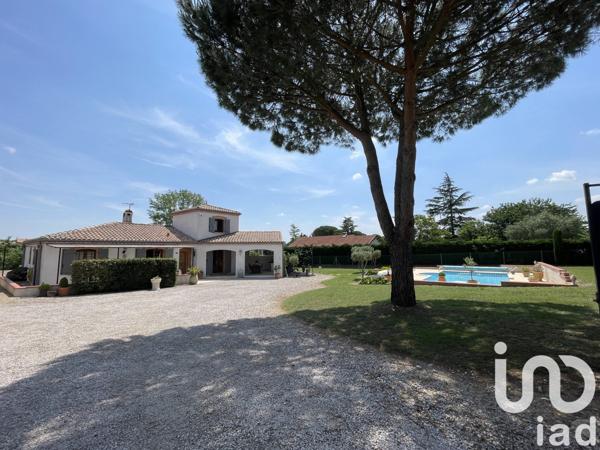 Maison 6 pièces de 163 m² à Rivières (81600)