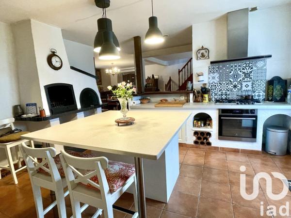 Maison 6 pièces de 163 m² à Rivières (81600)