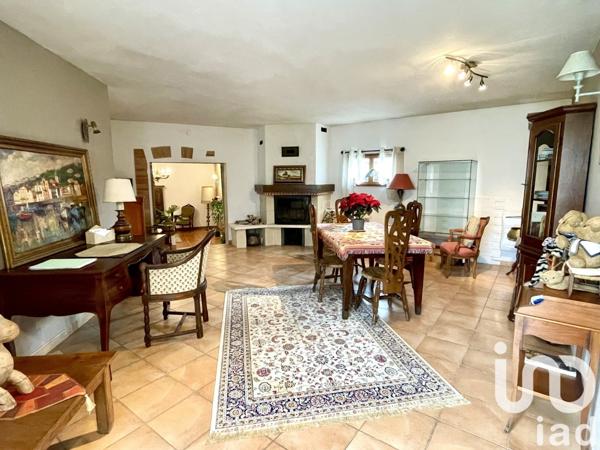 Maison 6 pièces de 163 m² à Rivières (81600)