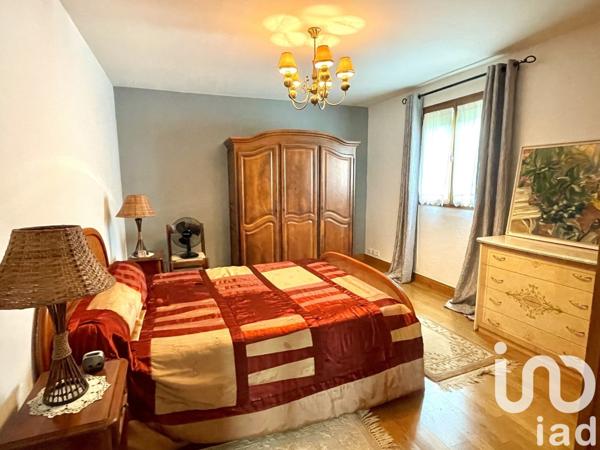 Maison 6 pièces de 163 m² à Rivières (81600)