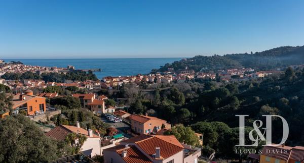 BEAU DUPLEX SUR LES HAUTEURS DE COLLIOURE