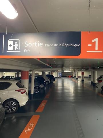 LILLE CENTRE Place de Parking LILLE