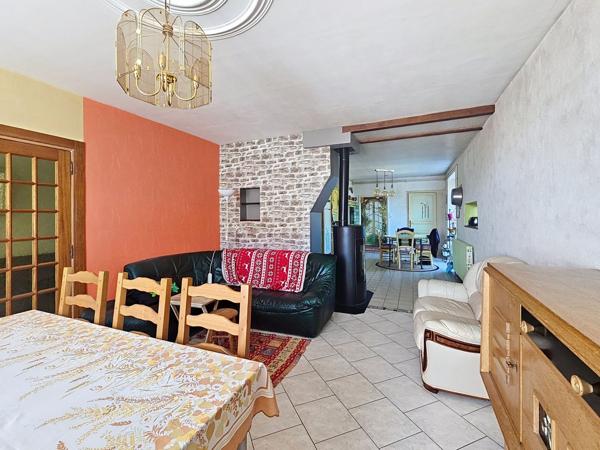 MAISON DE VILLAGE - Habitable de Suite Dompcevrin MAISON DE VILLAGE - Habitable de Suite Dompcevrin