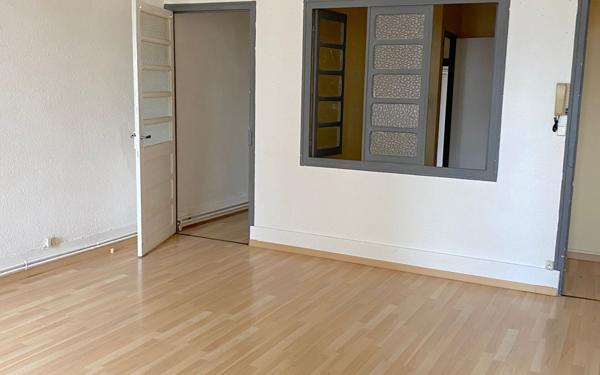 Appartement à louer    3 pièces • 74,38 m2 Crest