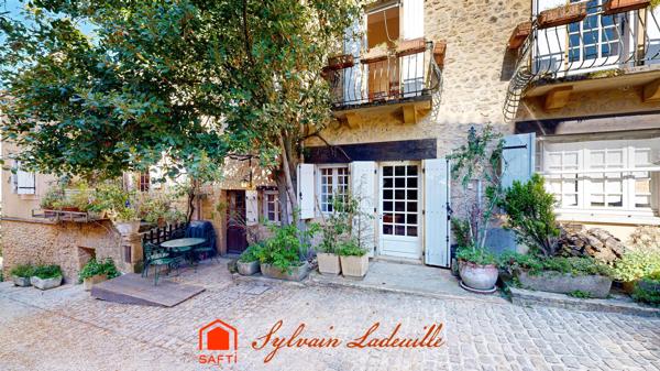 Maison de village de 11 pièces de 325 M2 Habitables