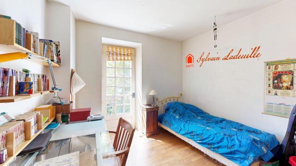 Maison de village de 11 pièces de 325 M2 Habitables
