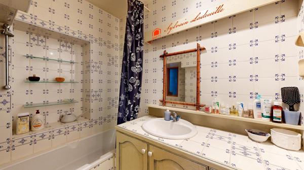 Maison de village de 11 pièces de 325 M2 Habitables