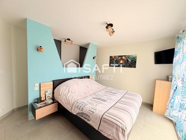 Maison de plain pied avec piscine