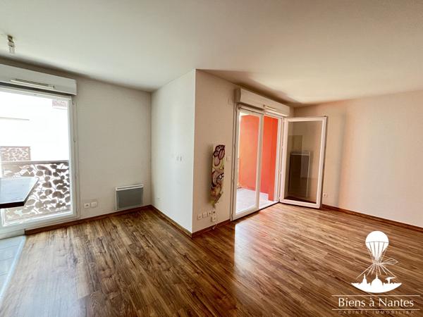 A vendre grand appartement T2 Nantes Canclaux balcon et garage , Nantes