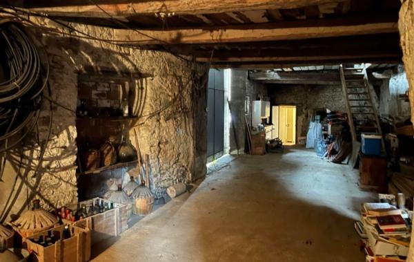 Vente Maison Avec cours et garage. Olonzac   