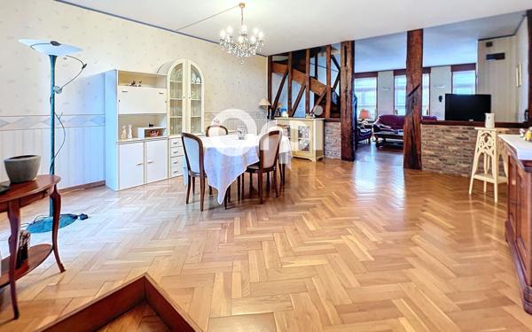 Appartement à vendre    6 pièces •  Aire-sur-la-Lys