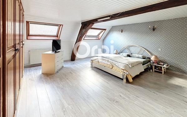 Appartement à vendre    6 pièces •  Aire-sur-la-Lys