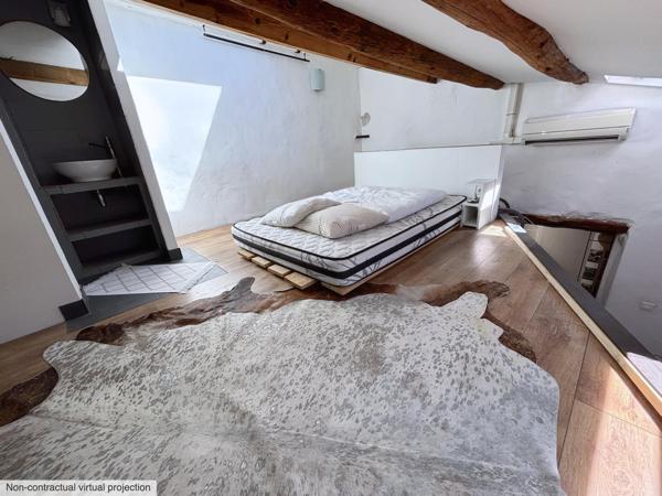 Joli Appartement T2 bis atypique en plein coeur de Trets