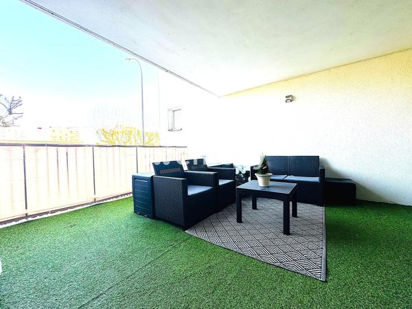 Appartement
         4 pièces
        - 71 m² 319 000 € *