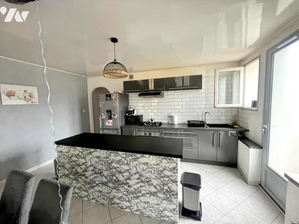 MAISON AVEC DEUX APPARTEMENTS