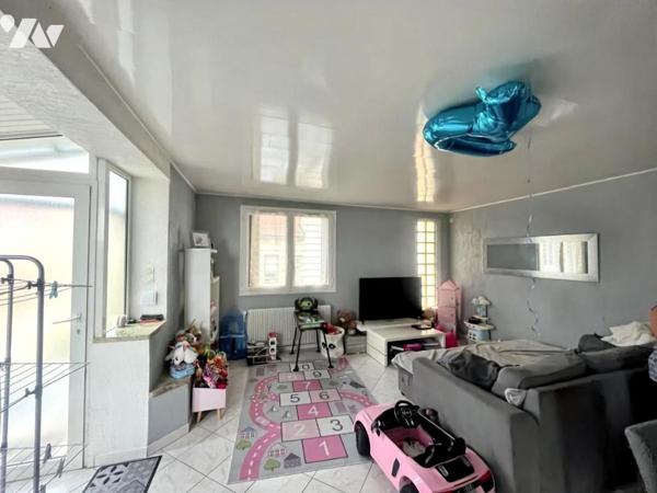 MAISON AVEC DEUX APPARTEMENTS