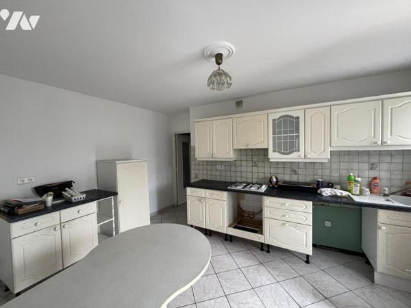 MAISON AVEC DEUX APPARTEMENTS