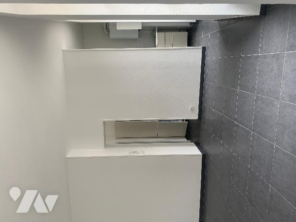 Immeuble de 4 logements et 1 local commercial