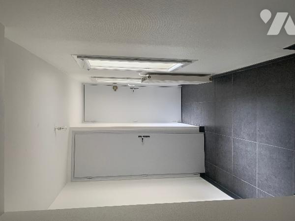 Immeuble de 4 logements et 1 local commercial