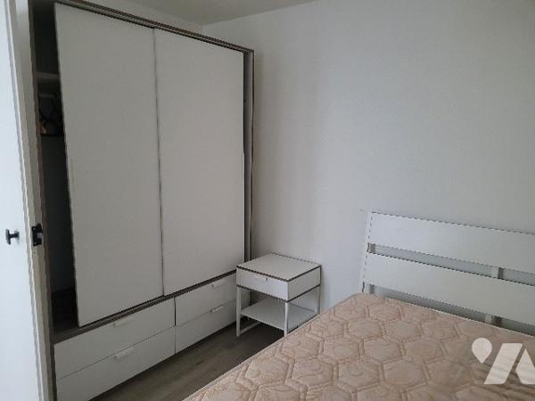 Immeuble de 4 logements et 1 local commercial