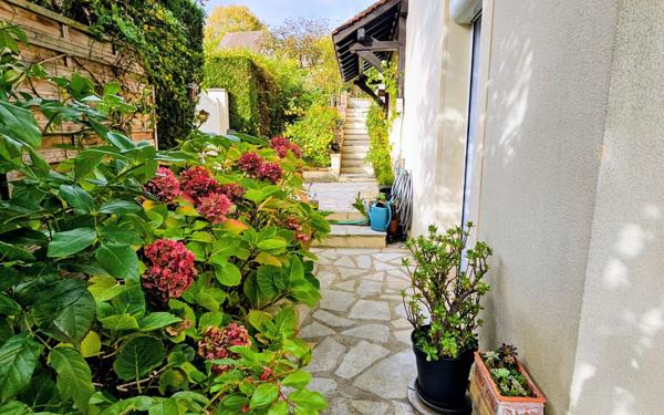 Maison à vendre    7 pièces •  La Ville-du-Bois