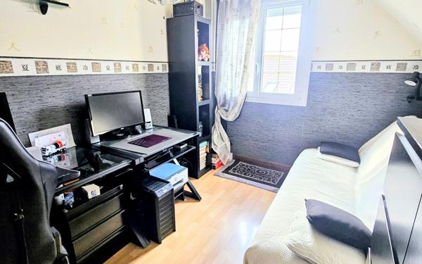 Maison à vendre    7 pièces •  La Ville-du-Bois