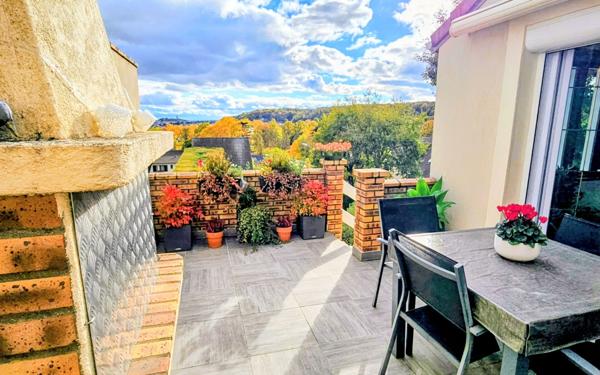 Maison à vendre    7 pièces •  La Ville-du-Bois