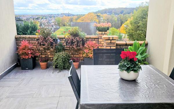 Maison à vendre    7 pièces •  La Ville-du-Bois