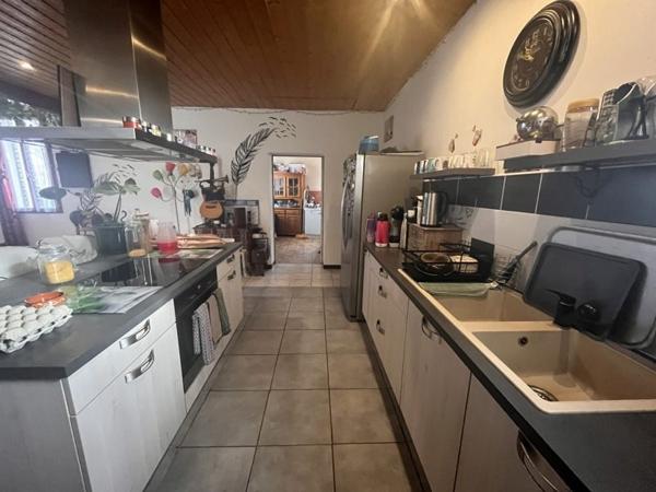 Maison 125 000 € Nuaillé-sur-Boutonne 4 p 127 m² DPE D
