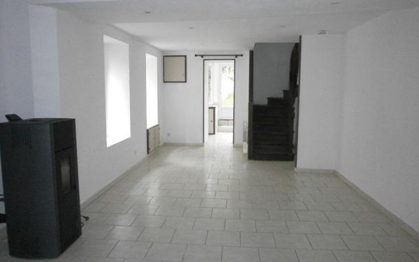 Maison à louer    4 pièces •  Écouché