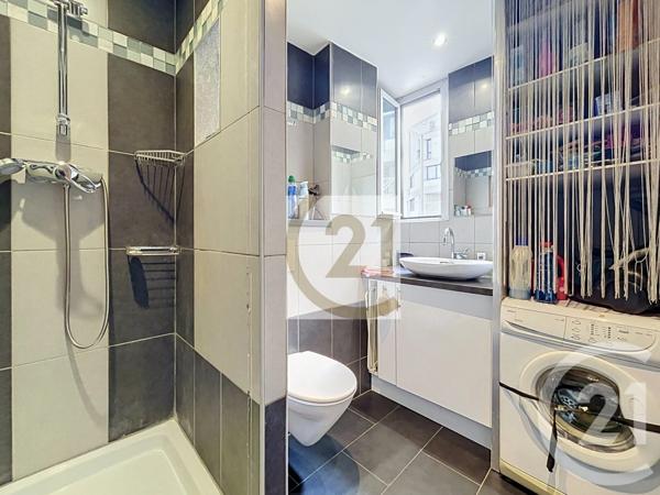 Appartement F2 à vendre  2 pièces - 38,21 m 2   IVRY SUR SEINE  - 94