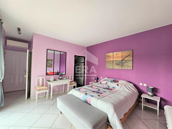 LANÇON-PROVENCE - Maison de caractère d'env. 260 m2 sur un terrain de1320m² - Piscine - Dépendances - garages