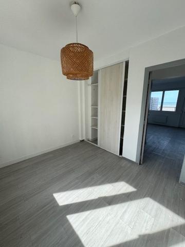 A LOUER APPT AVEC TERRASSE DIGUE DE MER MALO LES BAINS