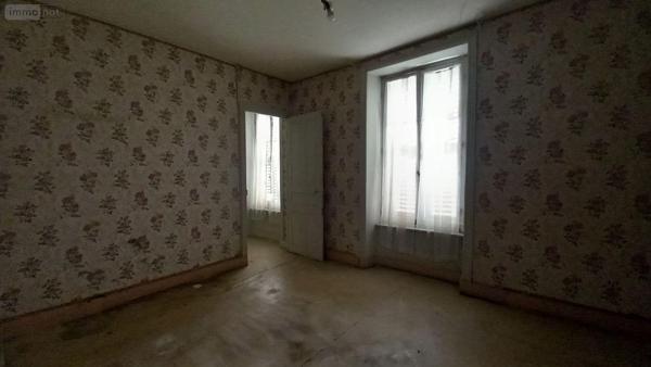 Maison à vendre à Condat dans le Cantal (15190), ref : FG/2393