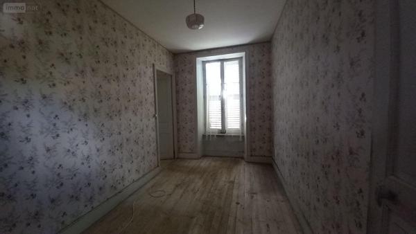 Maison à vendre à Condat dans le Cantal (15190), ref : FG/2393