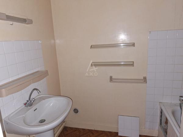 IMMEUBLE MIXTE A RENOVER  OPPORTUNITE INVESTISSEUR