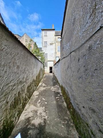 IMMEUBLE MIXTE A RENOVER  OPPORTUNITE INVESTISSEUR