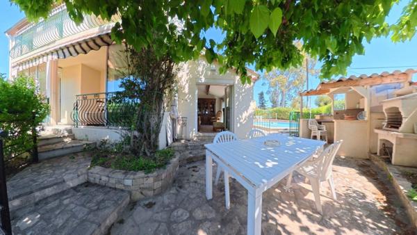 Maison avec piscine et 2 logements – La Garde