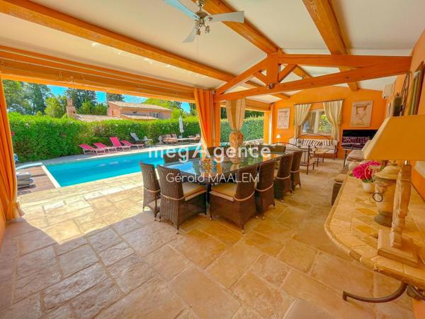 Maison à ROQUEBRUNE-SUR-ARGENS, 83520 - 6 pièces 204m²