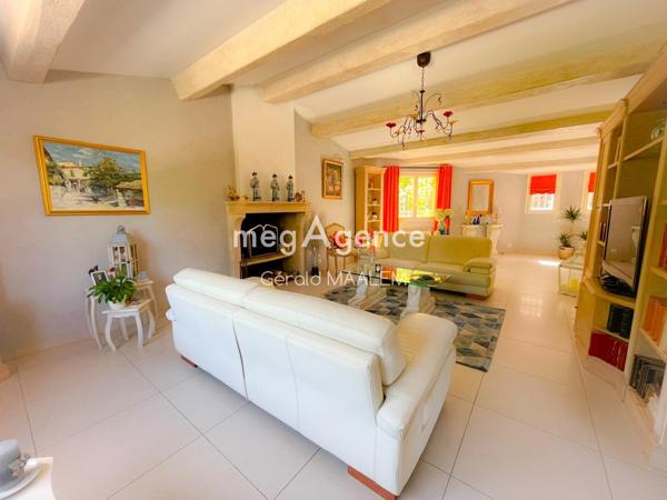 Maison à ROQUEBRUNE-SUR-ARGENS, 83520 - 6 pièces 204m²