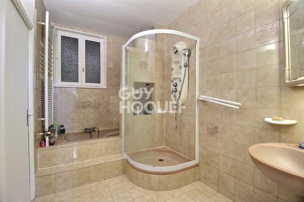 MAISON DE VILLE AVEC GARAGE TERRASSE ET JARDIN A MARBACHE