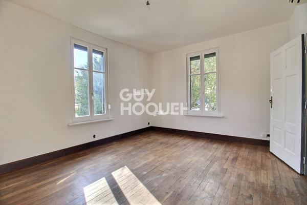 MAISON DE VILLE AVEC GARAGE TERRASSE ET JARDIN A MARBACHE