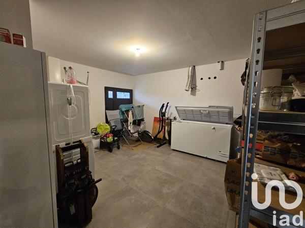 Maison 7 pièces de 386 m² à Fontenille (16230)