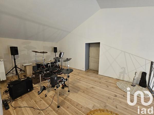 Maison 7 pièces de 386 m² à Fontenille (16230)