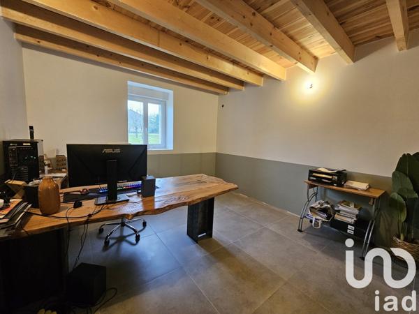 Maison 7 pièces de 386 m² à Fontenille (16230)