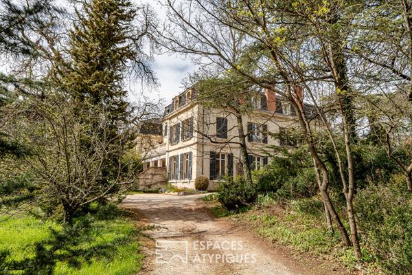 Loger son habitat dans l’aile d’un château de l’Ardèche.