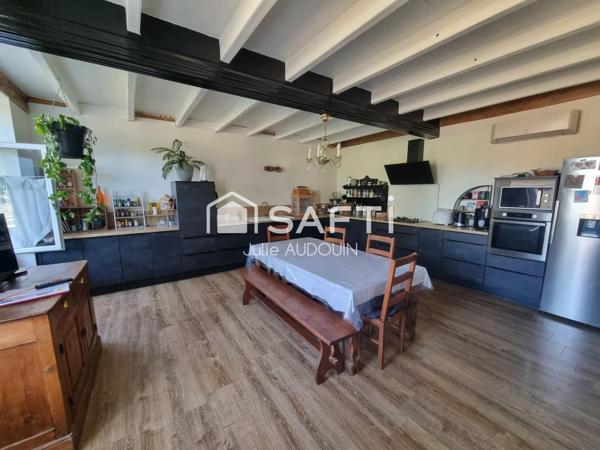 Maison ancienne avec de beaux volumes