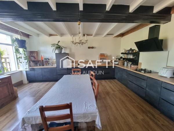 Maison ancienne avec de beaux volumes